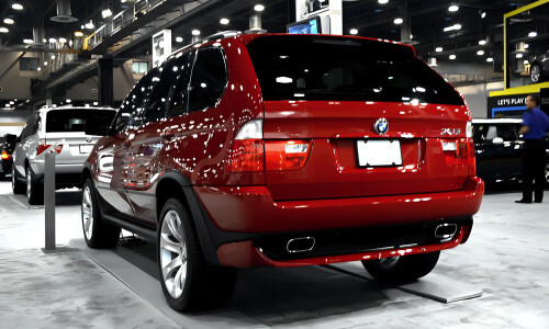 BMW X5 4.8is #13