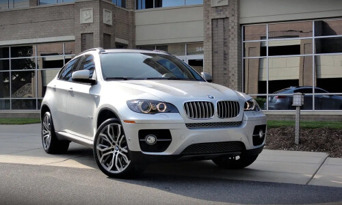 BMW X6 xDrive50i #3