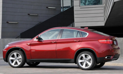BMW X6 xDrive50i #4