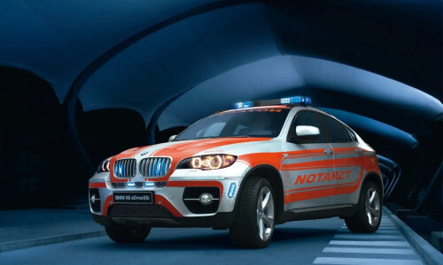 BMW X6 xDrive50i #7