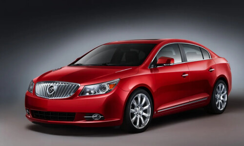 Buick La Crosse #1