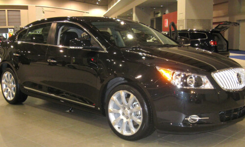 Buick La Crosse #3