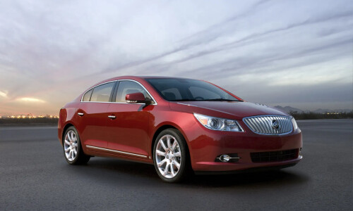 Buick La Crosse #9