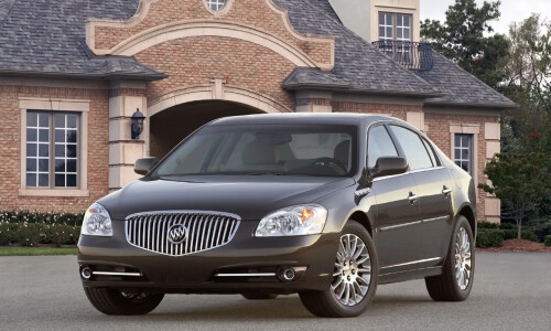 Buick Lucerne #12