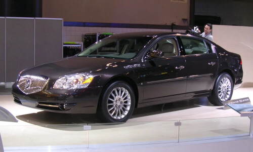 Buick Lucerne #15