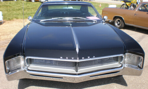 Buick Riviera #2