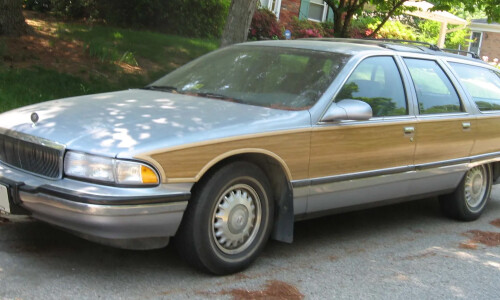 Buick Roadmaster #12