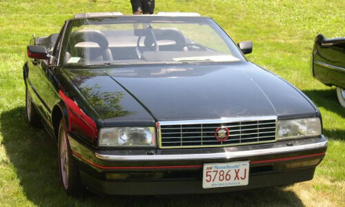 Cadillac Allanté #3