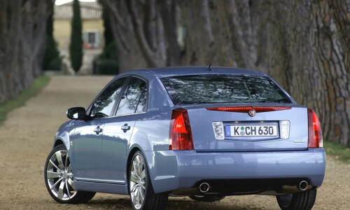 Cadillac BLS #8