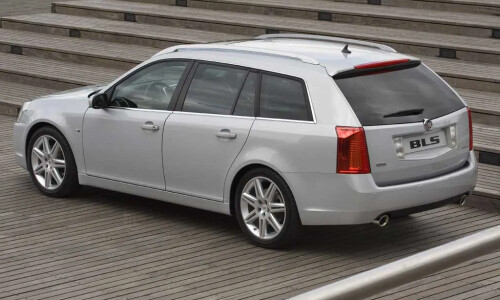 Cadillac BLS Wagon #12