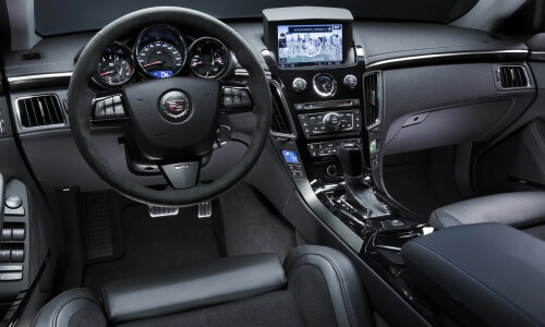 Cadillac CTS-V #10