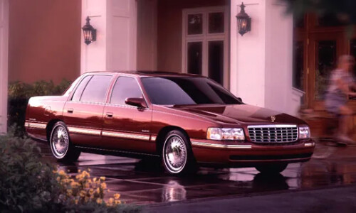 Cadillac DeVille #13