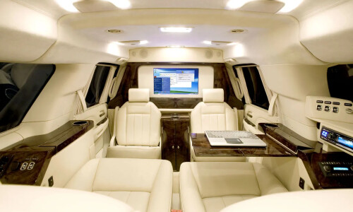 Cadillac Escalade ESV #2