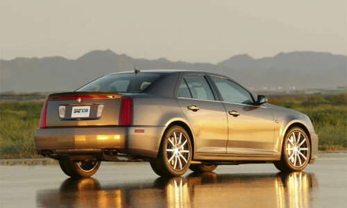 Cadillac STS #8