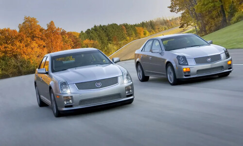 Cadillac STS-V #8