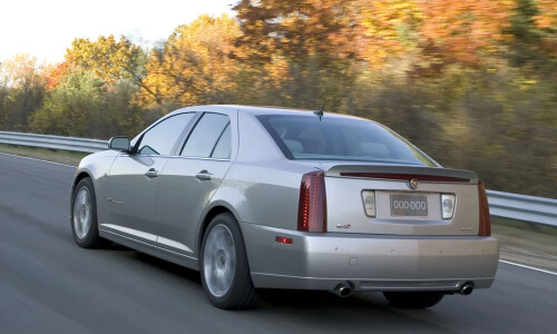 Cadillac STS-V #9