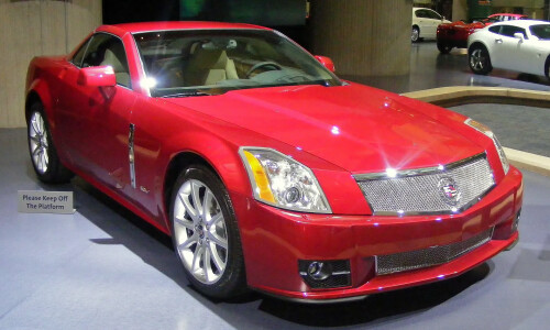 Cadillac XLR-V #12