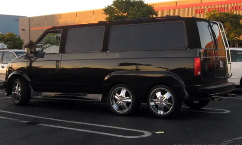 Chevrolet Astro #7