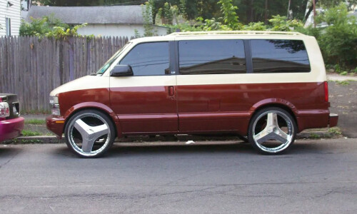 Chevrolet Astro #9