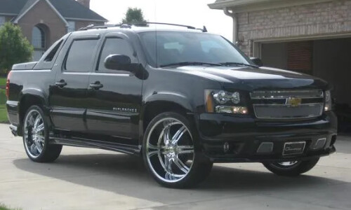 Chevrolet Avalanche #8