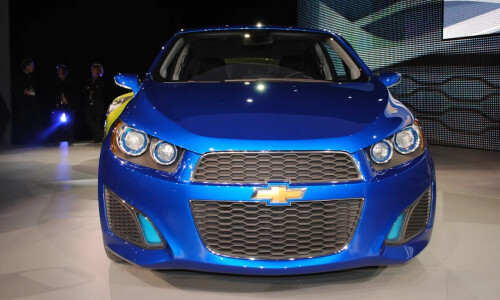 Chevrolet Aveo RS #9