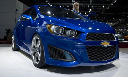 Chevrolet Aveo RS #11