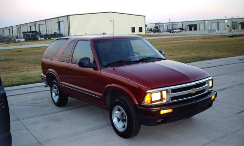 Chevrolet Blazer #14
