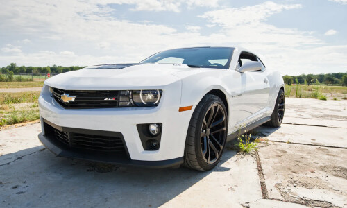 Chevrolet Camaro ZL1 #6
