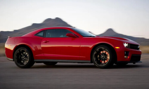 Chevrolet Camaro ZL1 #12