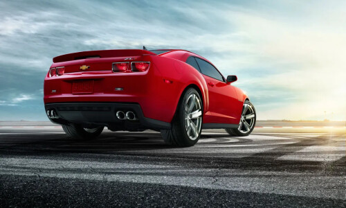 Chevrolet Camaro ZL1 #13