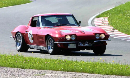 Chevrolet Corvette C2 #12