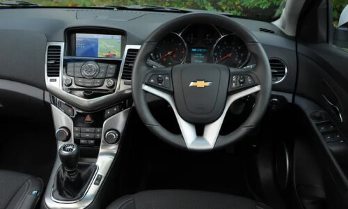 Chevrolet Cruze SW #10