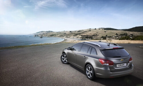 Chevrolet Cruze SW #15