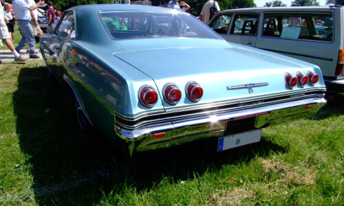 Chevrolet Impala SS #10