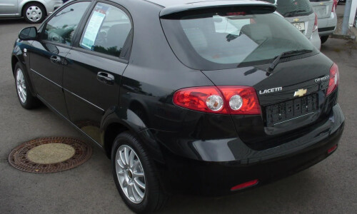 Chevrolet Lacetti 2.0 #1