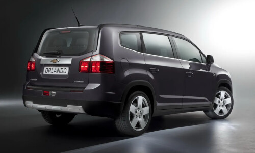 Chevrolet Orlando #3