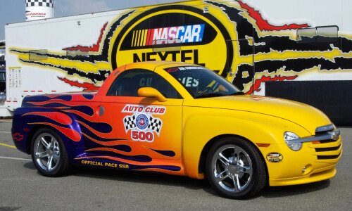 Chevrolet SSR #4