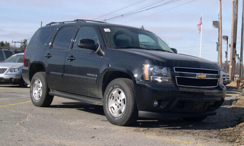 Chevrolet Tahoe #8