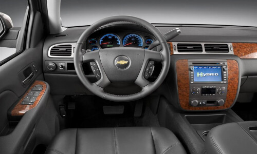 Chevrolet Tahoe #10