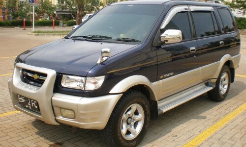 Chevrolet Tavera #6