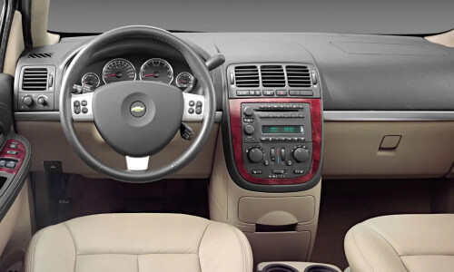 Chevrolet Uplander #2