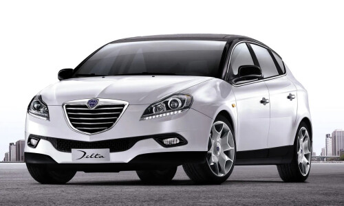 Chrysler 100 #1