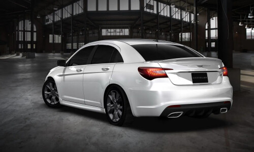 Chrysler 200 #5