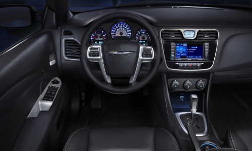 Chrysler 200 Cabrio #2