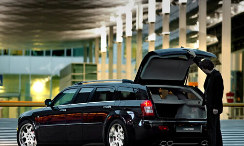 Chrysler 300C Touring #11