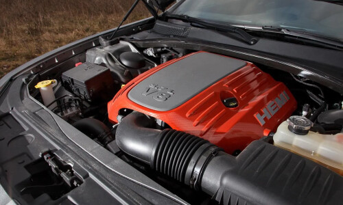 Chrysler 300C Touring 5.7 Hemi #8