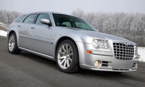 Chrysler 300C Touring SRT8 #9
