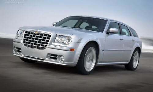 Chrysler 300C Touring SRT8 #12