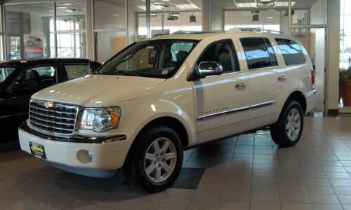 Chrysler Aspen #10