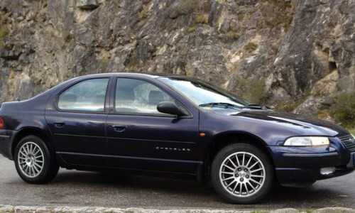 Chrysler Stratus #16